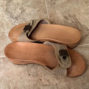 Dr. Scholls Wooden clogs 1980’s clogs Slide Sandals canvas strap woman size 6